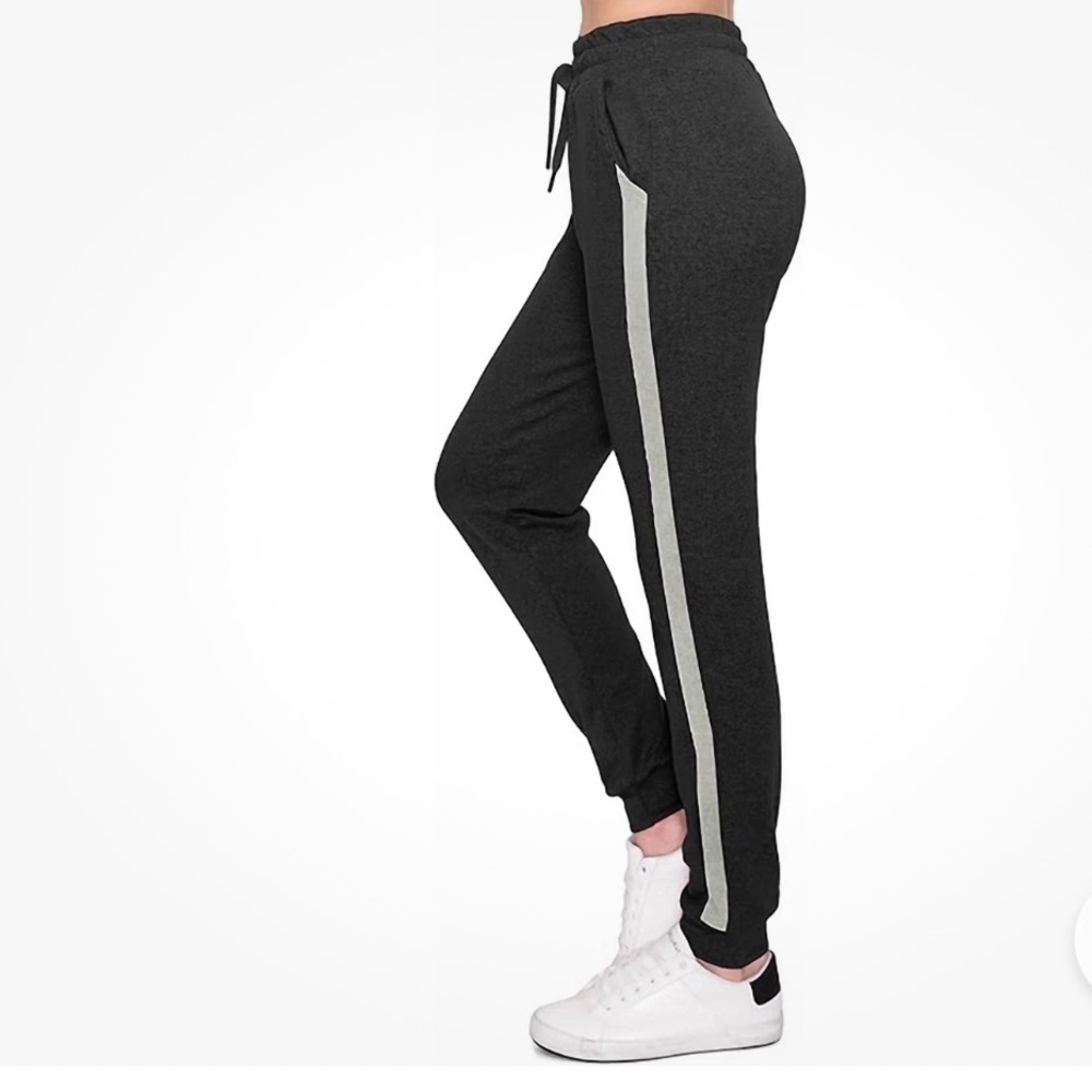 WHY DRESS Rhinestone Trim Lounge Sweatpants - Picture 2 of 15